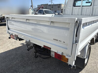 日産バネット平ボディ小型（2t・3t）[写真17]