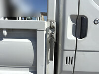 日産バネット平ボディ小型（2t・3t）[写真19]