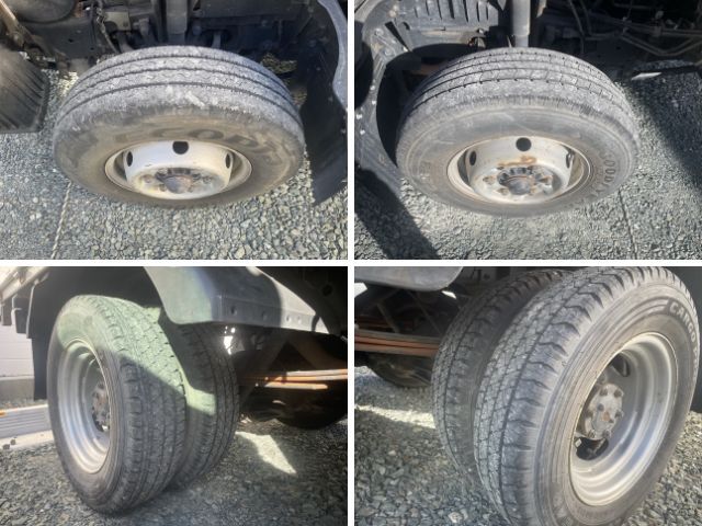 いすゞエルフ平ボディ小型（2t・3t）[写真12]