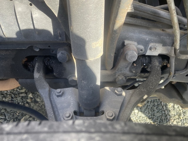 いすゞエルフ平ボディ小型（2t・3t）[写真13]