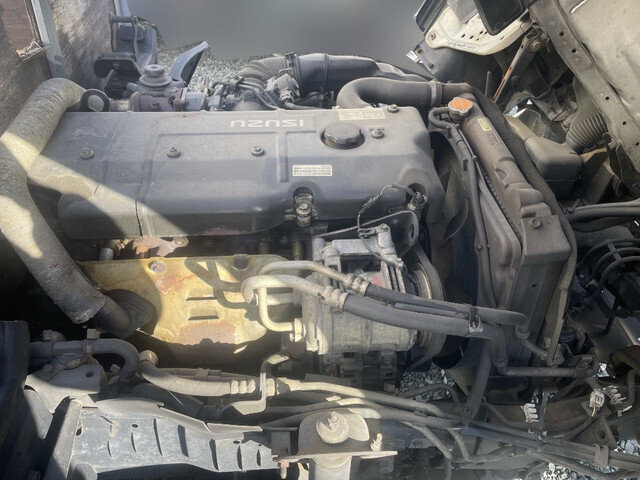 いすゞエルフ平ボディ小型（2t・3t）[写真16]