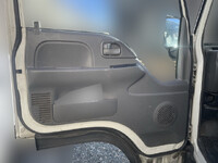 いすゞエルフ平ボディ小型（2t・3t）[写真24]