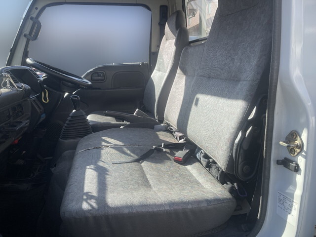 いすゞエルフ平ボディ小型（2t・3t）[写真25]