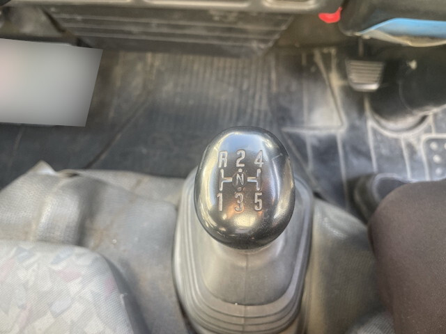 いすゞエルフ平ボディ小型（2t・3t）[写真33]