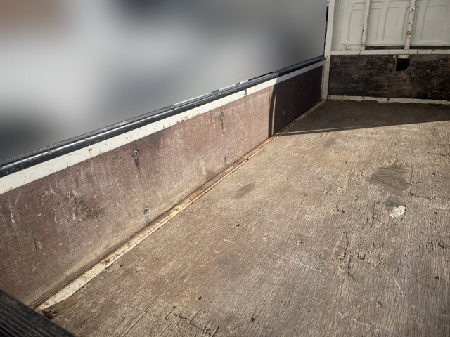 いすゞエルフ平ボディ小型（2t・3t）[写真07]