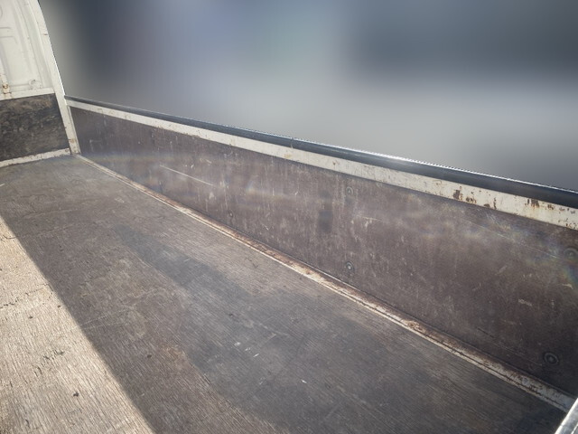 いすゞエルフ平ボディ小型（2t・3t）[写真08]