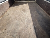 いすゞエルフ平ボディ小型（2t・3t）[写真10]