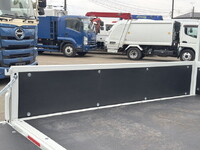 三菱ふそうキャンターダブルキャブ（Wキャブ）小型（2t・3t）[写真13]