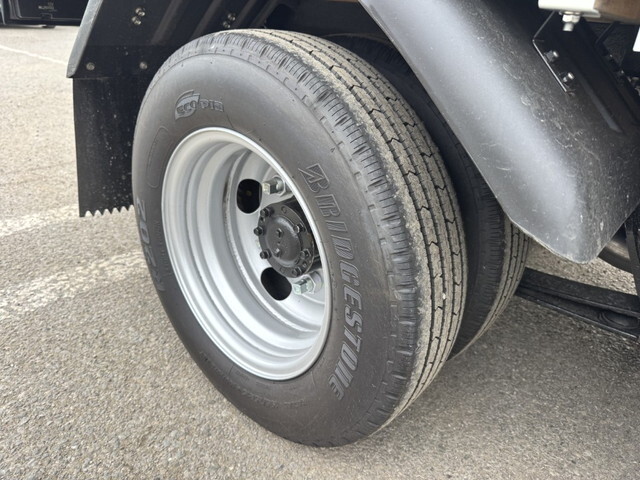 三菱ふそうキャンターダブルキャブ（Wキャブ）小型（2t・3t）[写真16]