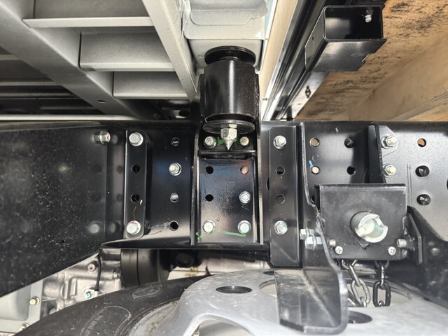 三菱ふそうキャンターダブルキャブ（Wキャブ）小型（2t・3t）[写真21]