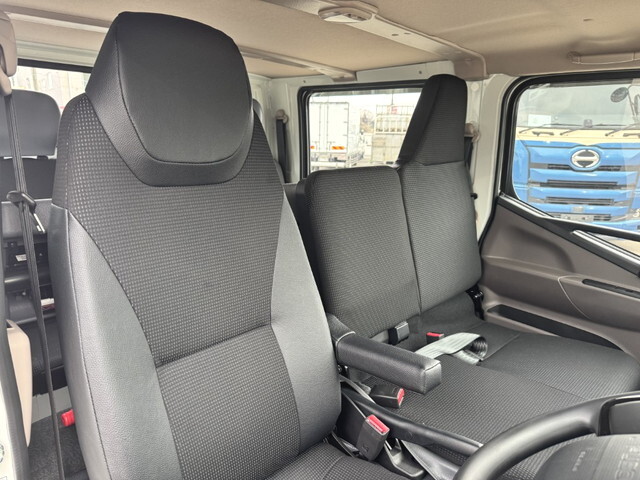 三菱ふそうキャンターダブルキャブ（Wキャブ）小型（2t・3t）[写真25]