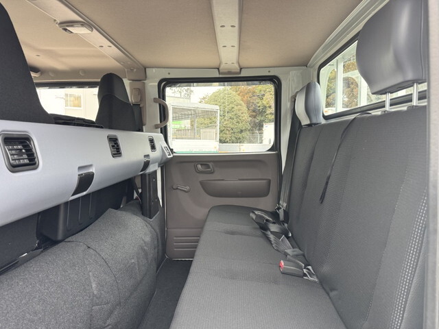 三菱ふそうキャンターダブルキャブ（Wキャブ）小型（2t・3t）[写真38]