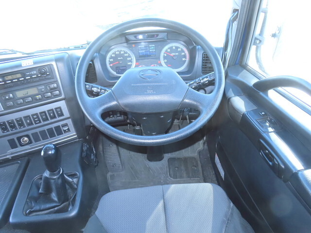 日野プロフィアアルミブロック大型（10t）[写真22]