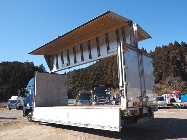 日野レンジャーアルミウイング中型（4t）[写真02]