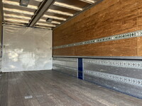 いすゞフォワードアルミウイング中型（4t）[写真12]