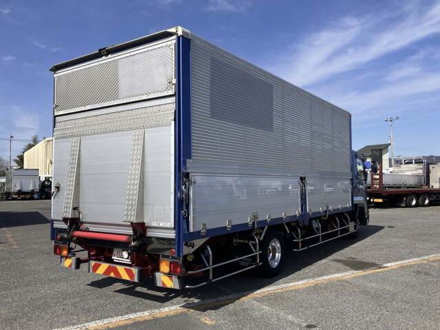 いすゞフォワードアルミウイング中型（4t）[写真02]