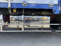 いすゞフォワードアルミウイング中型（4t）[写真23]