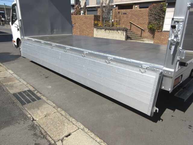 日野デュトロアルミウイング小型（2t・3t）[写真16]