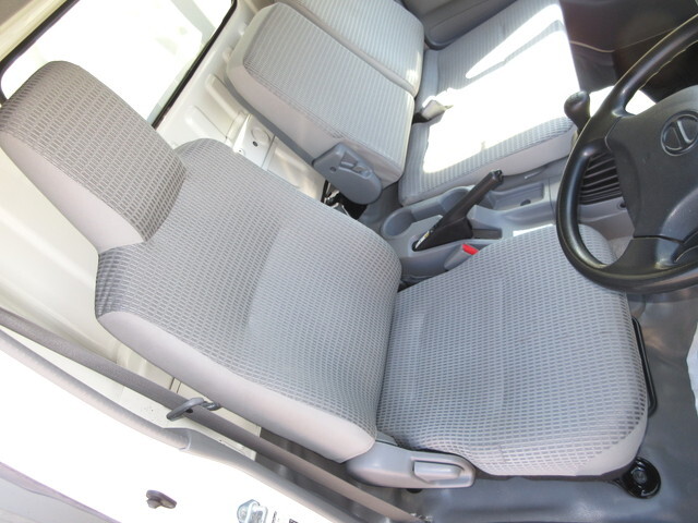 日野デュトロアルミウイング小型（2t・3t）[写真20]