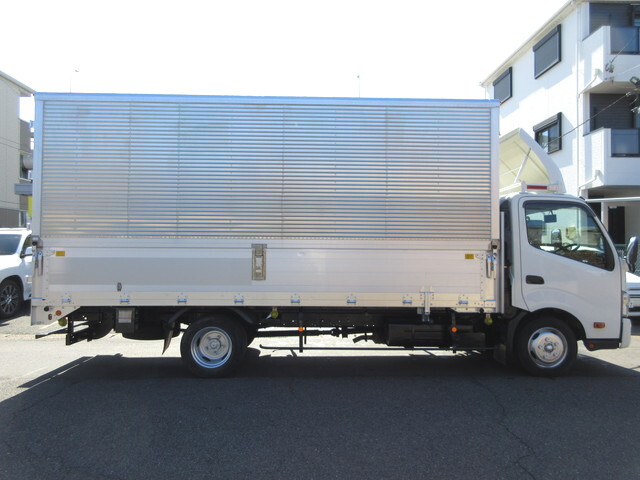 日野デュトロアルミウイング小型（2t・3t）[写真06]