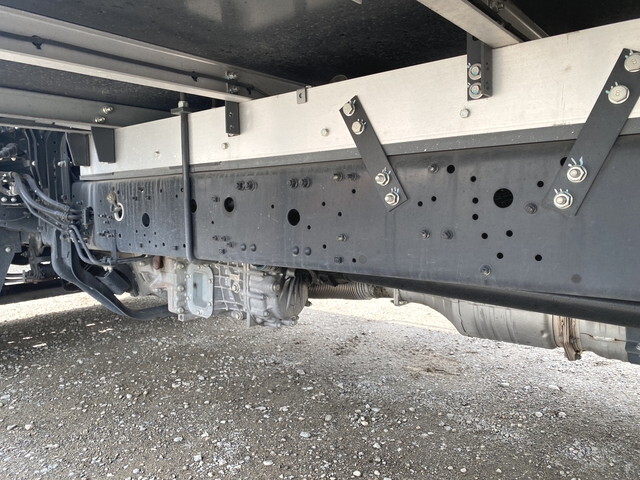 三菱ふそうファイター冷凍車（冷蔵車）中型（4t）[写真19]