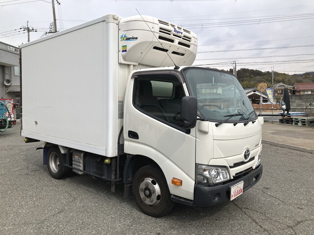 トヨタダイナ冷凍車（冷蔵車）小型（2t・3t）[写真03]