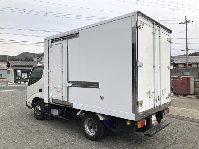 トヨタダイナ冷凍車（冷蔵車）小型（2t・3t）[写真04]