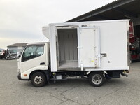 トヨタダイナ冷凍車（冷蔵車）小型（2t・3t）[写真06]