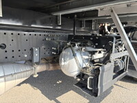 いすゞフォワードアルミバン中型（4t）[写真20]