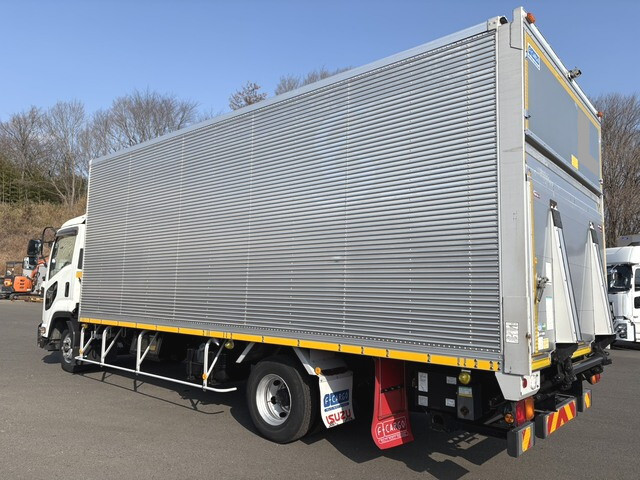 いすゞフォワードアルミバン中型（4t）[写真02]