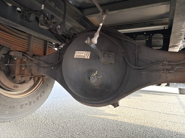 いすゞフォワードアルミバン中型（4t）[写真24]