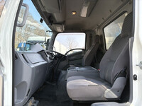 いすゞフォワードアルミバン中型（4t）[写真29]