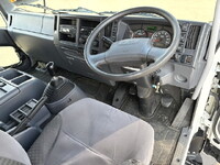 いすゞフォワードアルミバン中型（4t）[写真31]