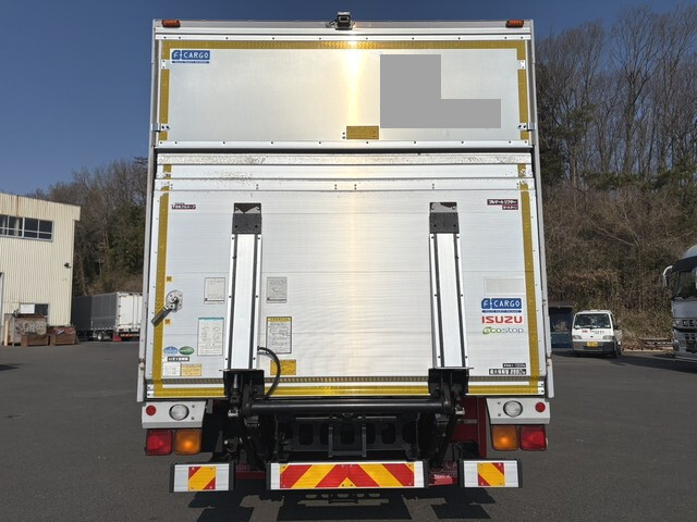 いすゞフォワードアルミバン中型（4t）[写真06]
