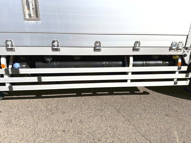 日野プロフィアアルミウイング大型（10t）[写真19]