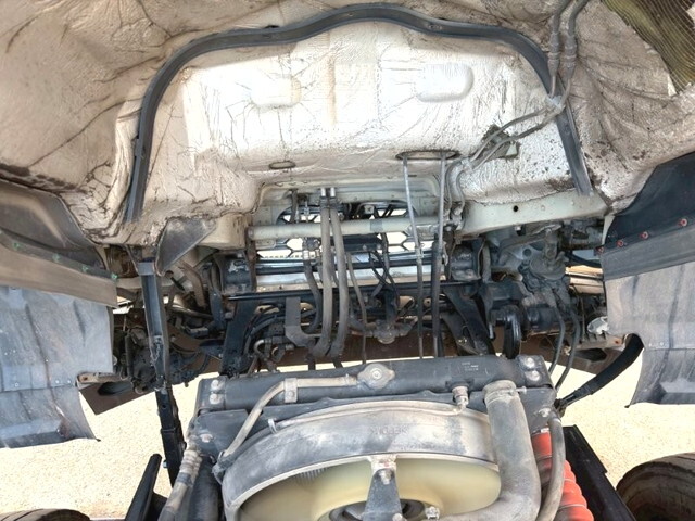 三菱ふそうファイターコンテナ専用車増トン（6t・8t）[写真28]