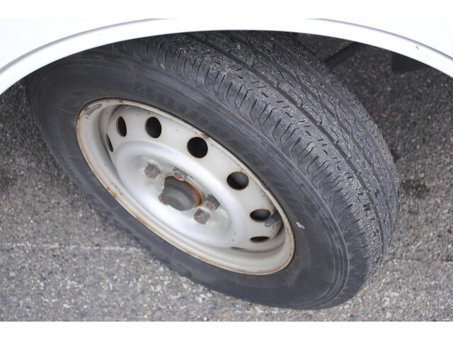 日産バネット平ボディ小型（2t・3t）[写真34]