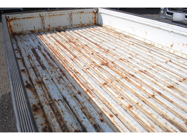 日産バネット平ボディ小型（2t・3t）[写真08]