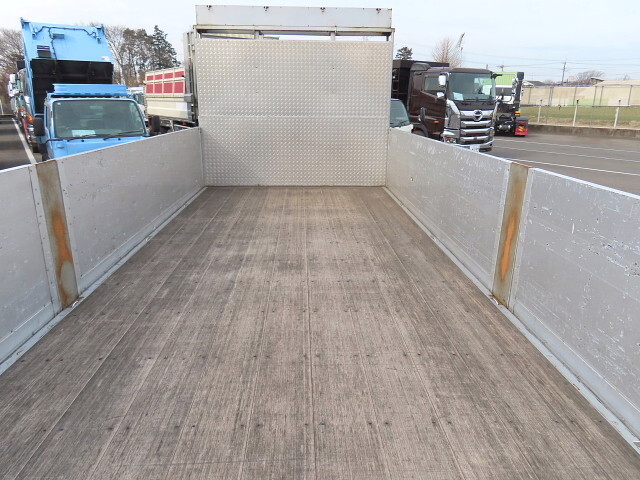 日野レンジャーアルミブロック中型（4t）[写真31]