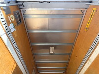 いすゞエルフアルミバン小型（2t・3t）[写真17]