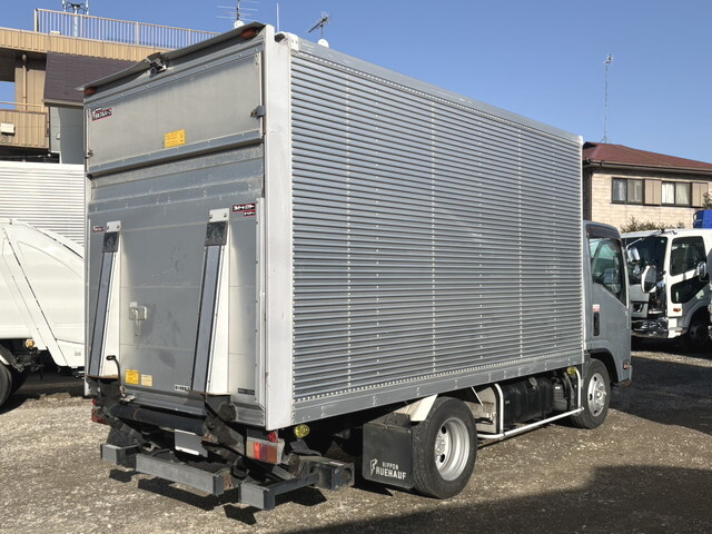 いすゞエルフアルミバン小型（2t・3t）[写真04]