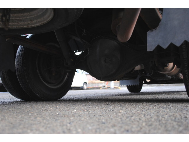 いすゞエルフ平ボディ小型（2t・3t）[写真14]