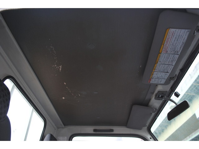 いすゞエルフ平ボディ小型（2t・3t）[写真28]