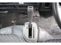 いすゞエルフ平ボディ小型（2t・3t）[写真30]