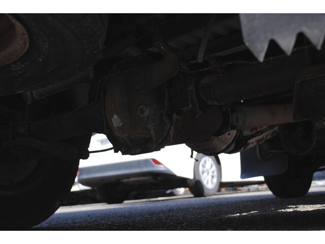 いすゞエルフ平ボディ小型（2t・3t）[写真15]