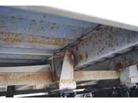 いすゞエルフ平ボディ小型（2t・3t）[写真18]