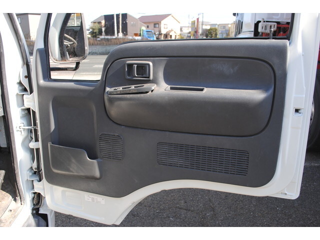 いすゞエルフ平ボディ小型（2t・3t）[写真23]