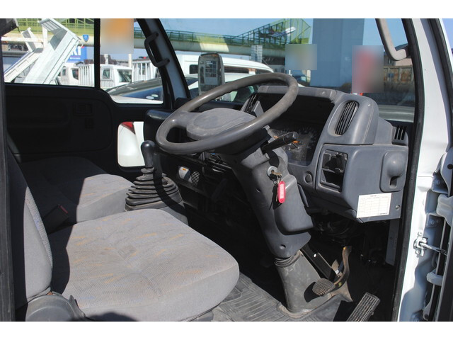 いすゞエルフ平ボディ小型（2t・3t）[写真25]