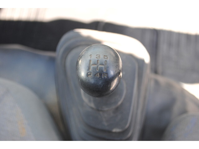 いすゞエルフ平ボディ小型（2t・3t）[写真30]