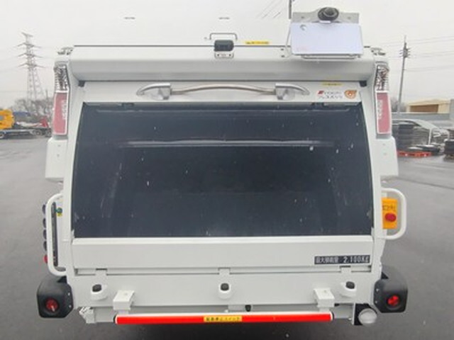 三菱ふそうキャンターパッカー車（塵芥車）小型（2t・3t）[写真18]